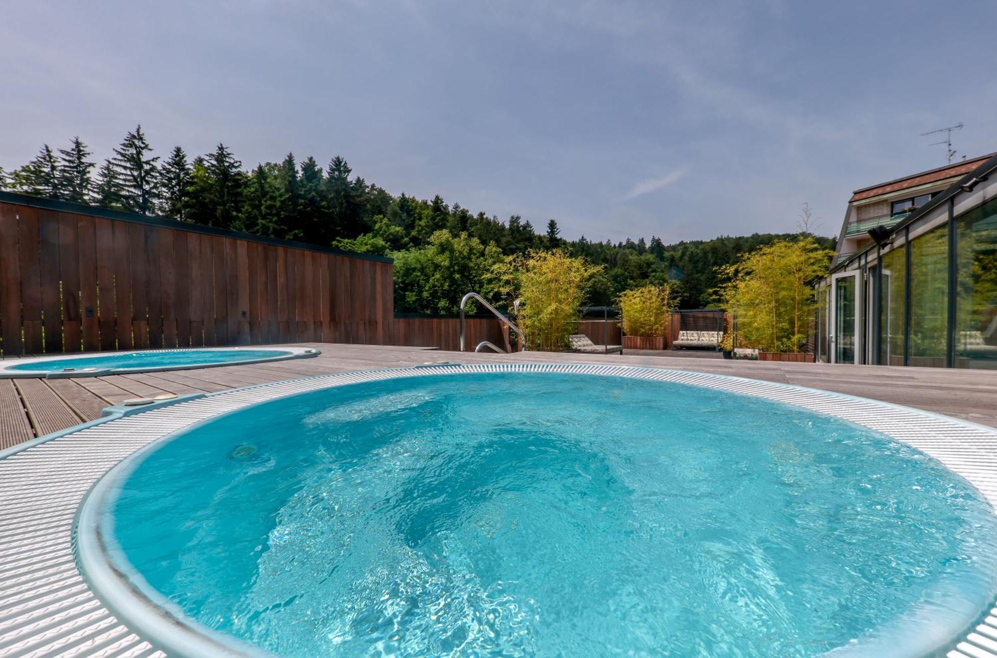 Hotel Svicarija - Terme دوبرنا المظهر الخارجي الصورة